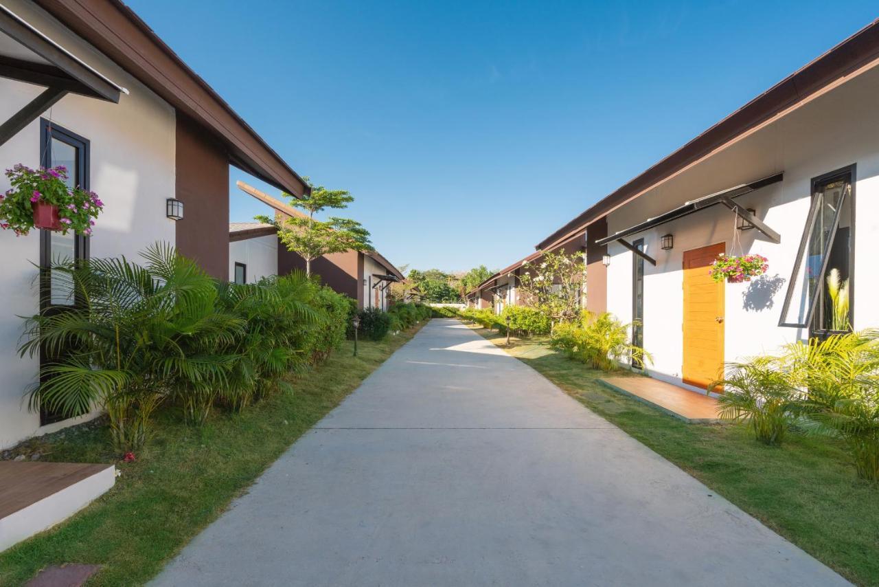 Thames Tara Private Pool Villa Rawai Phuket - Sha Extra Plus 外观 照片